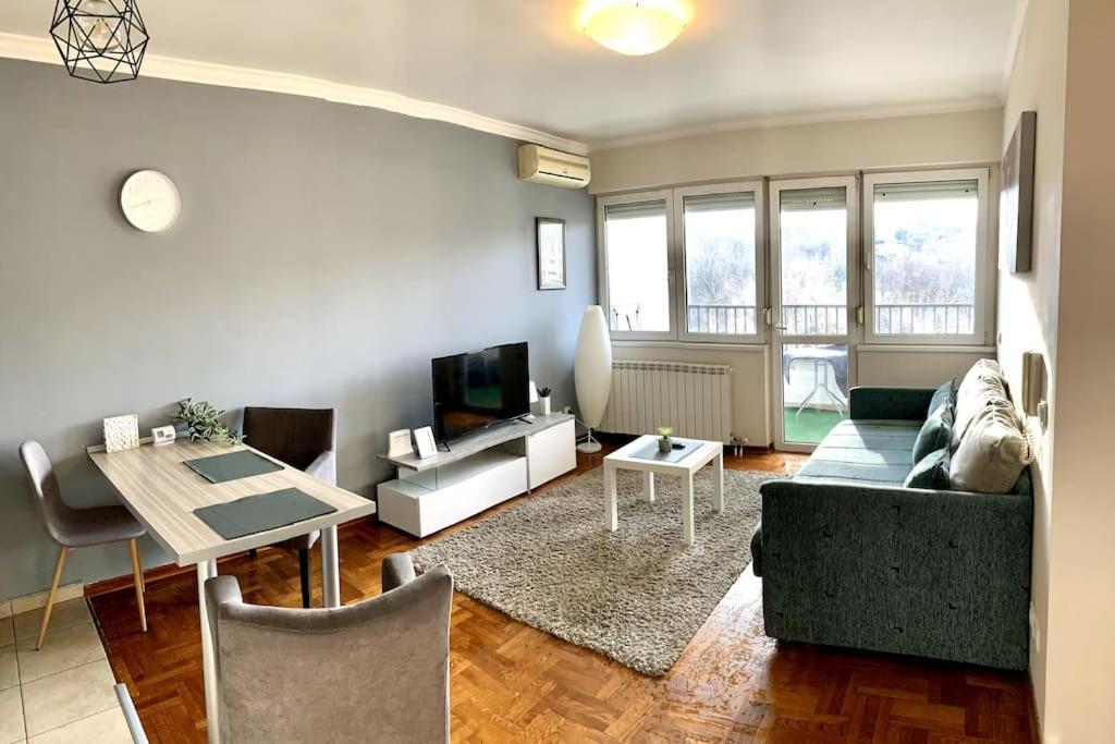 Sunkissed Apartment 베오그라드 외부 사진
